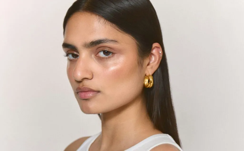 Beyond Red and Blue: Why Green Light Therapy is the Secret to Even, Glowing Skin