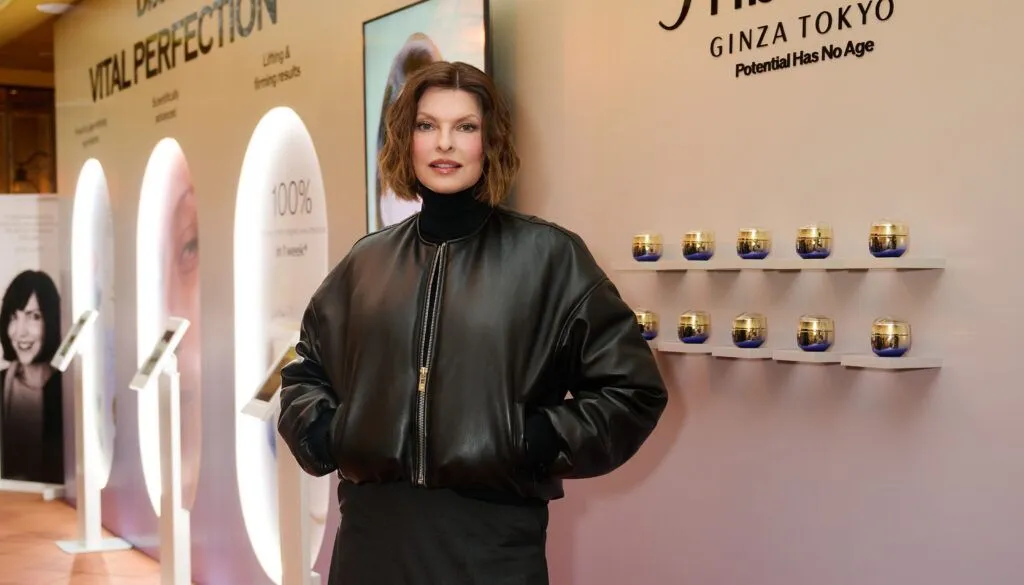 Why Supermodel Linda Evangelista Actually Considers Her Melasma a “Gift”